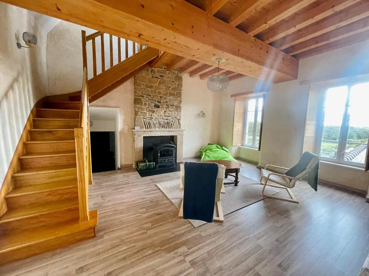 Manoir De Saint-Ambroise Bed & Breakfast Plourivo 0*,  France